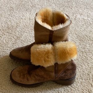Sherpa lined boots